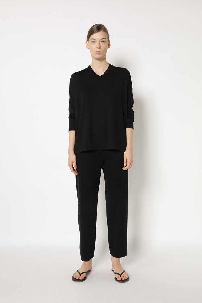 extrafine relaxed V jumper