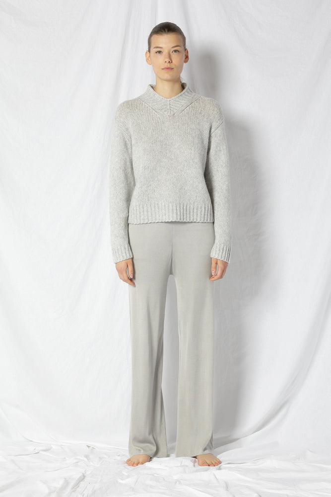 blurry chunky jumper