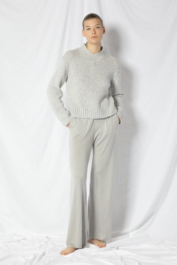 blurry chunky jumper