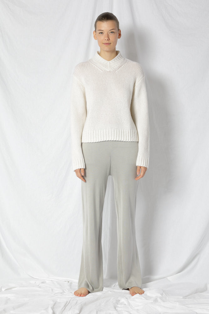 blurry chunky jumper