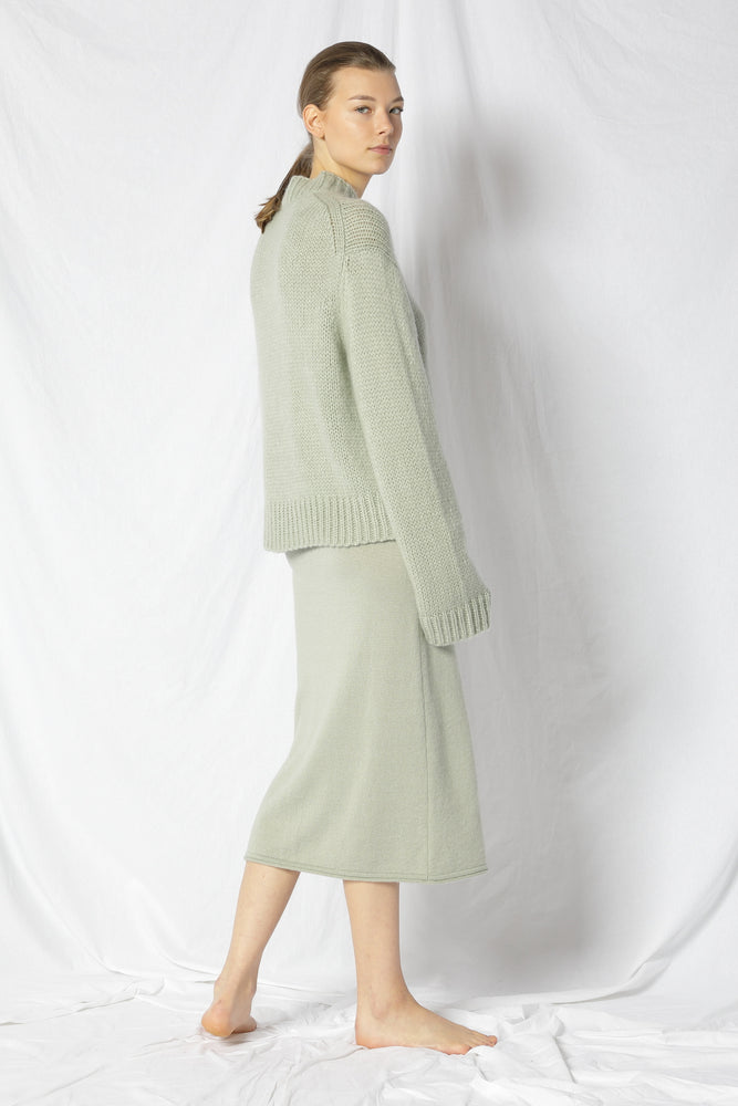 blurry chunky jumper