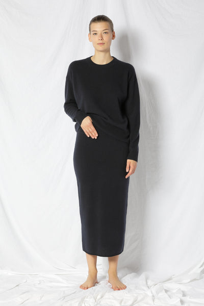 pure fitted pencil skirt