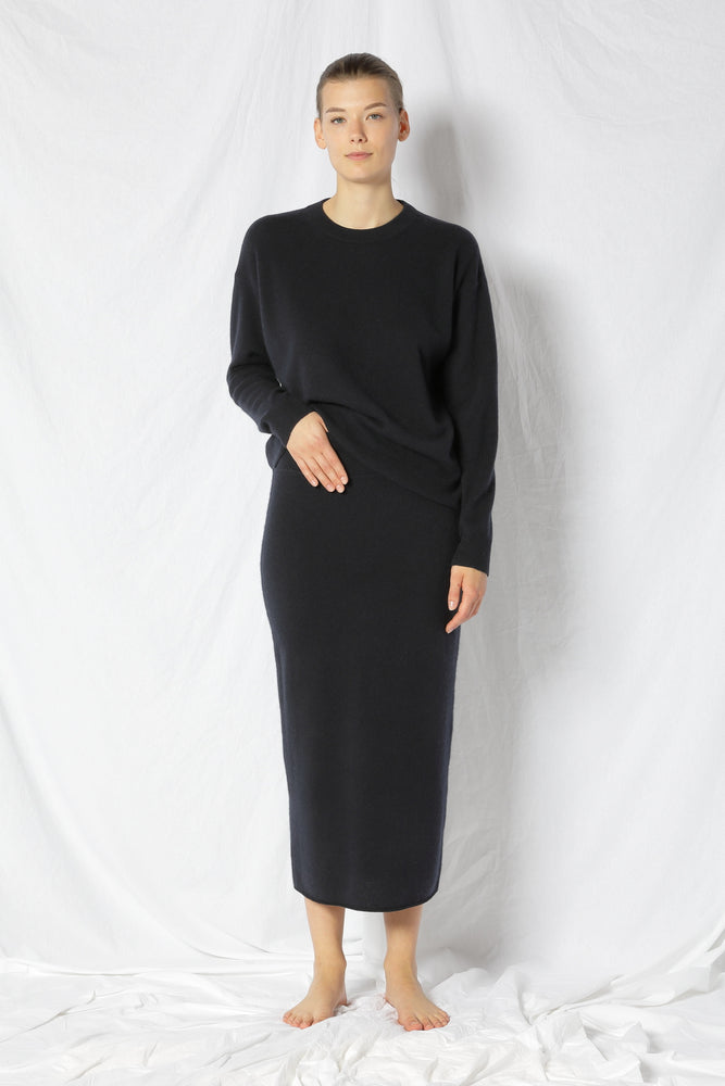 pure fitted pencil skirt