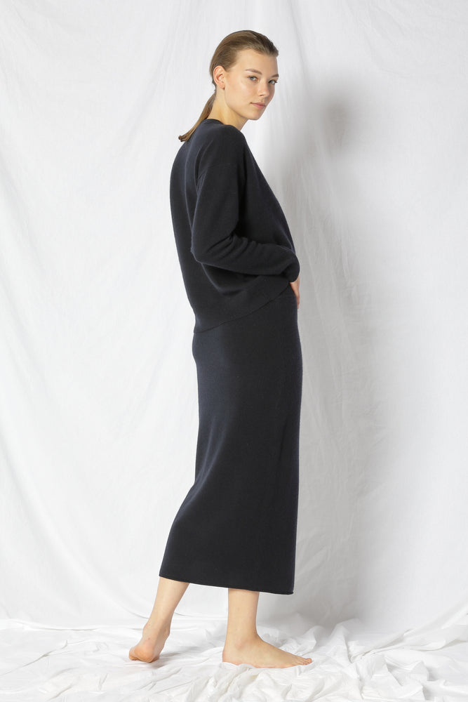 pure fitted pencil skirt