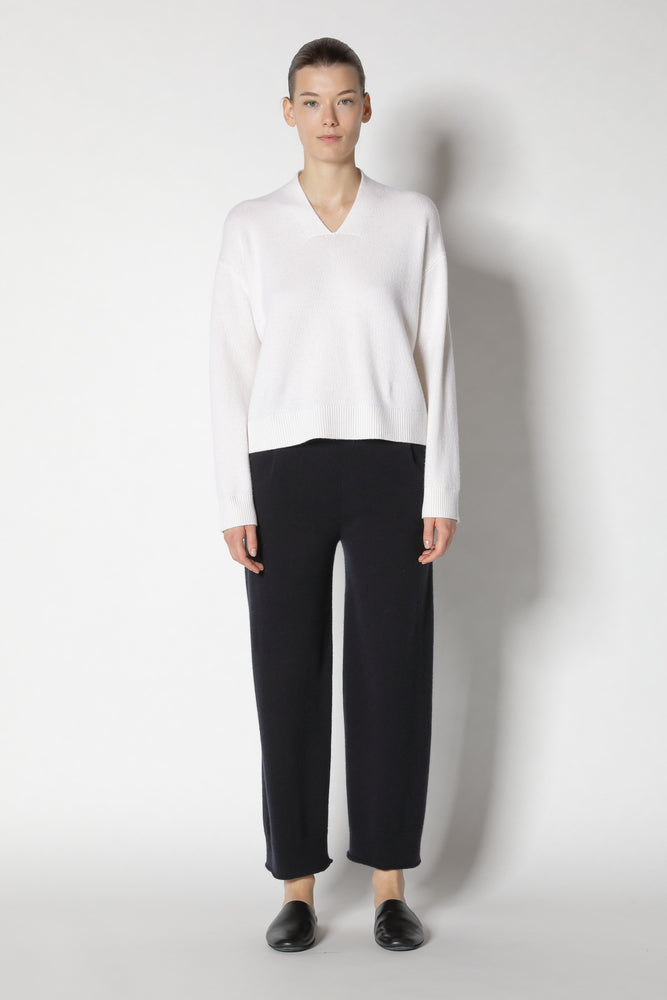 pure cropped V jumper