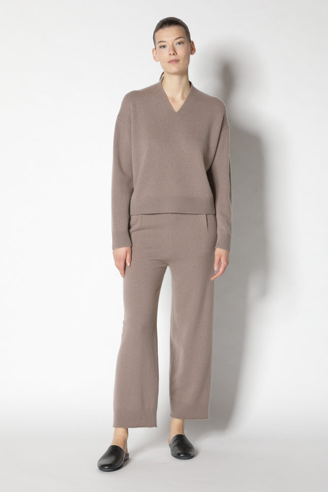 pure cropped V jumper