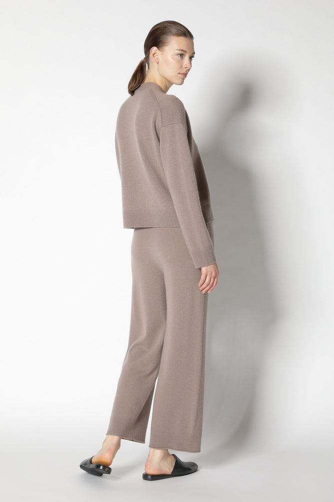 pure cropped V jumper