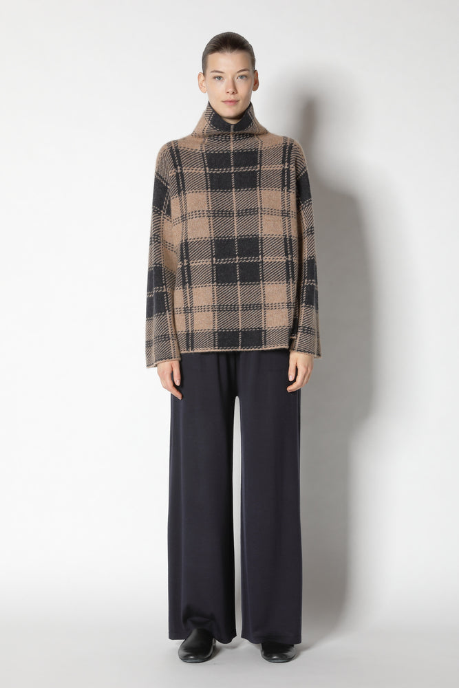 pure & fluffy checked turtle jumper