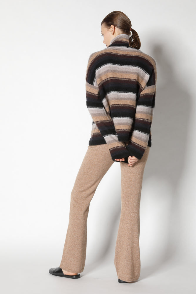 pure & fluffy striped turtle