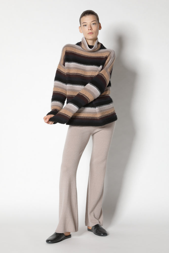 pure & fluffy striped turtle