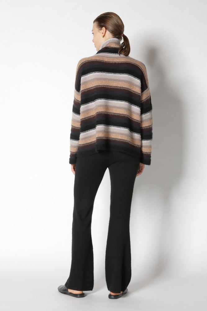 pure & fluffy striped turtle