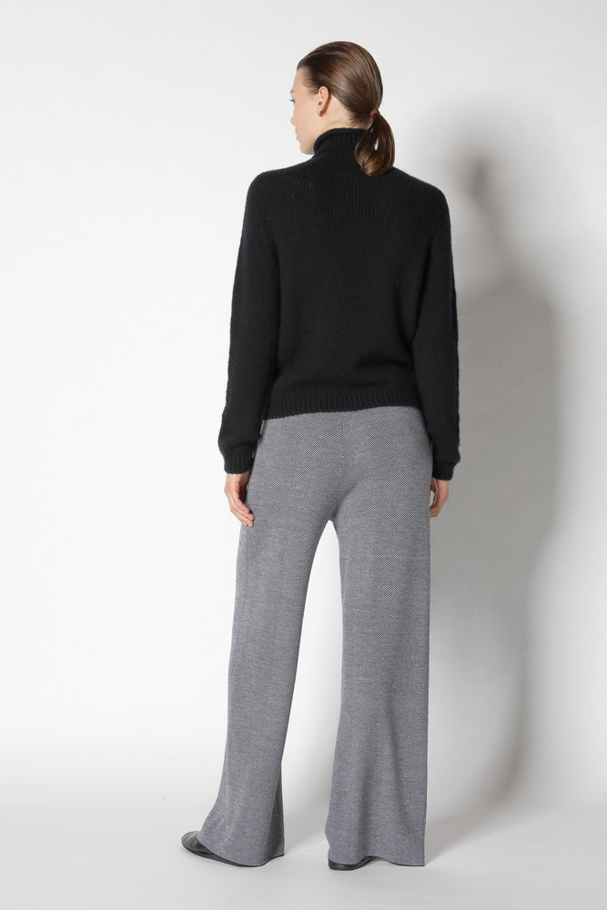 seamless turtleneck jumper