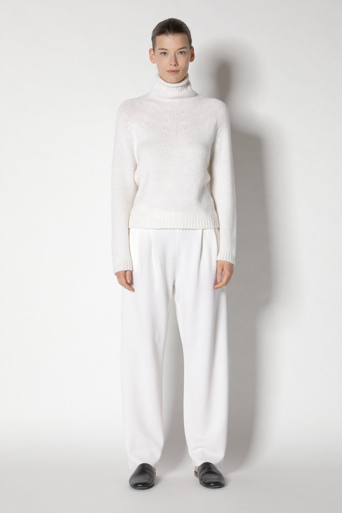 seamless turtleneck jumper
