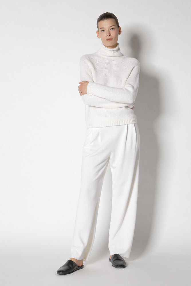 seamless turtleneck jumper