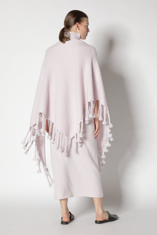 fluffy triangle & handtwisted tussels