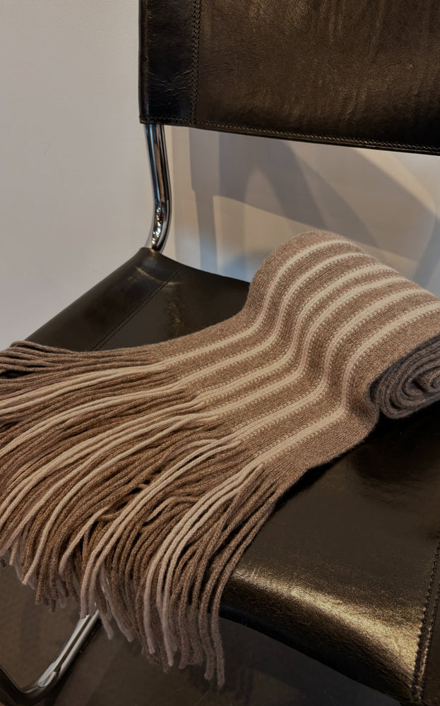 mouliné wrap scarf