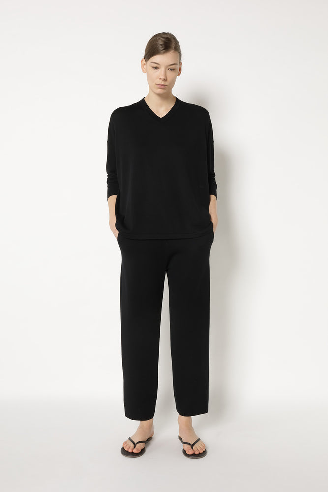 extrafine relaxed V jumper