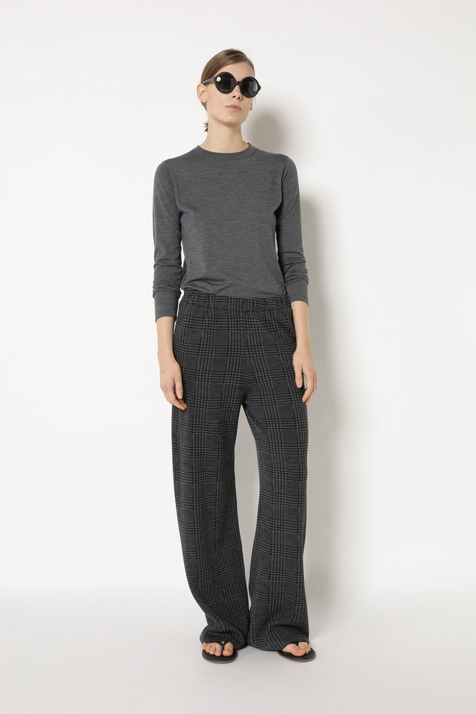 extrafine fitted crew jumper
