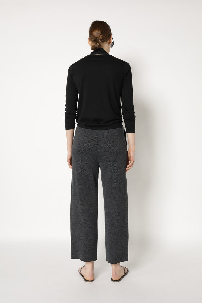 extrafine fitted crew jumper