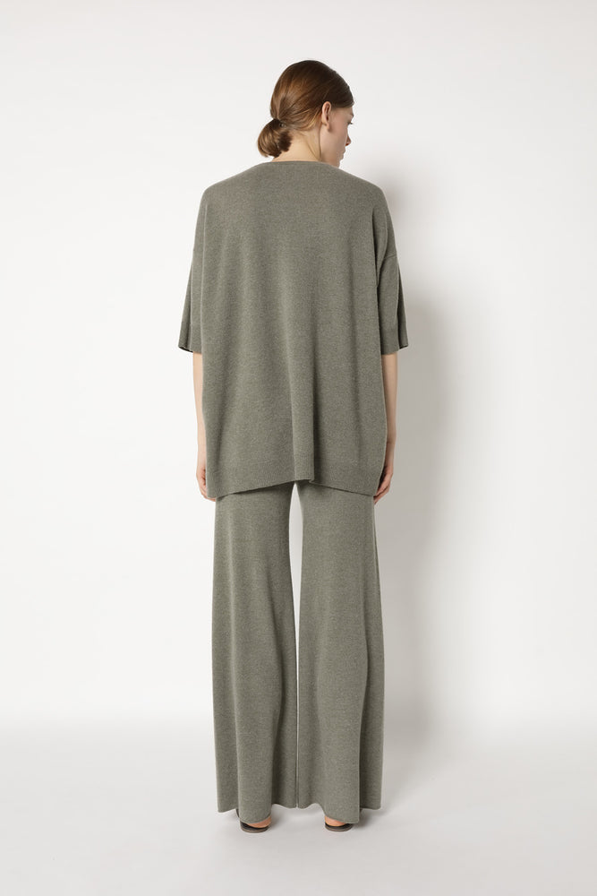 pure relaxed T jumper
