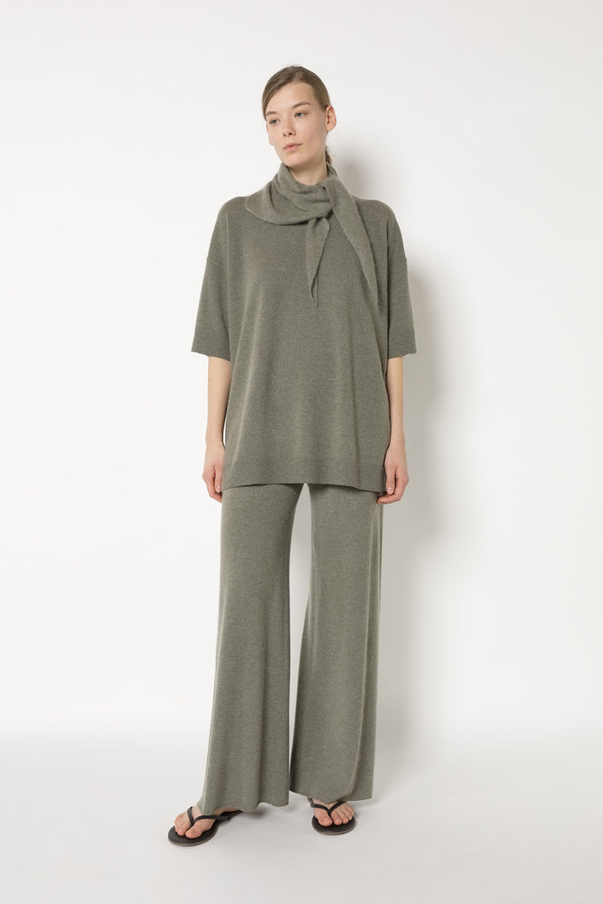 pure relaxed T jumper