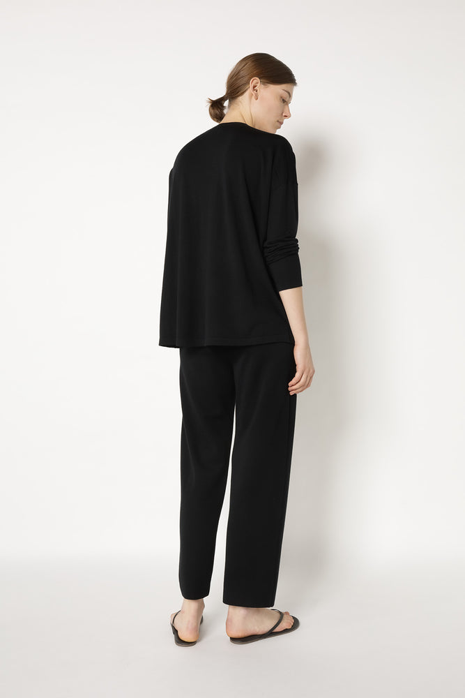 extrafine relaxed V jumper
