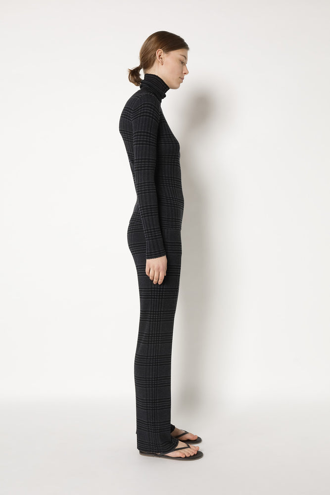 extrafine checked turtleneck